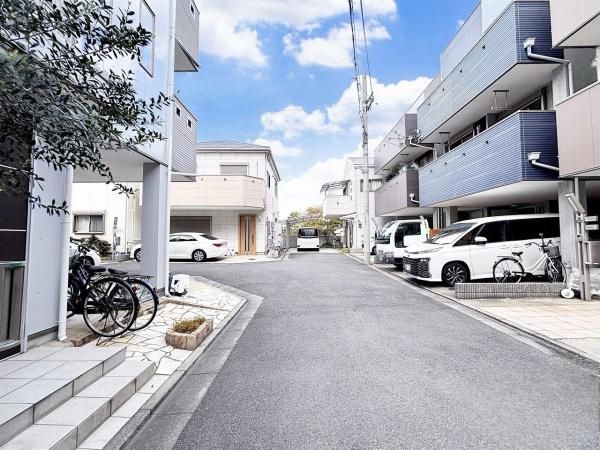 5LDK House for Sale in Higashiyodogawa-ku, Osaka - Thumbnail 3
