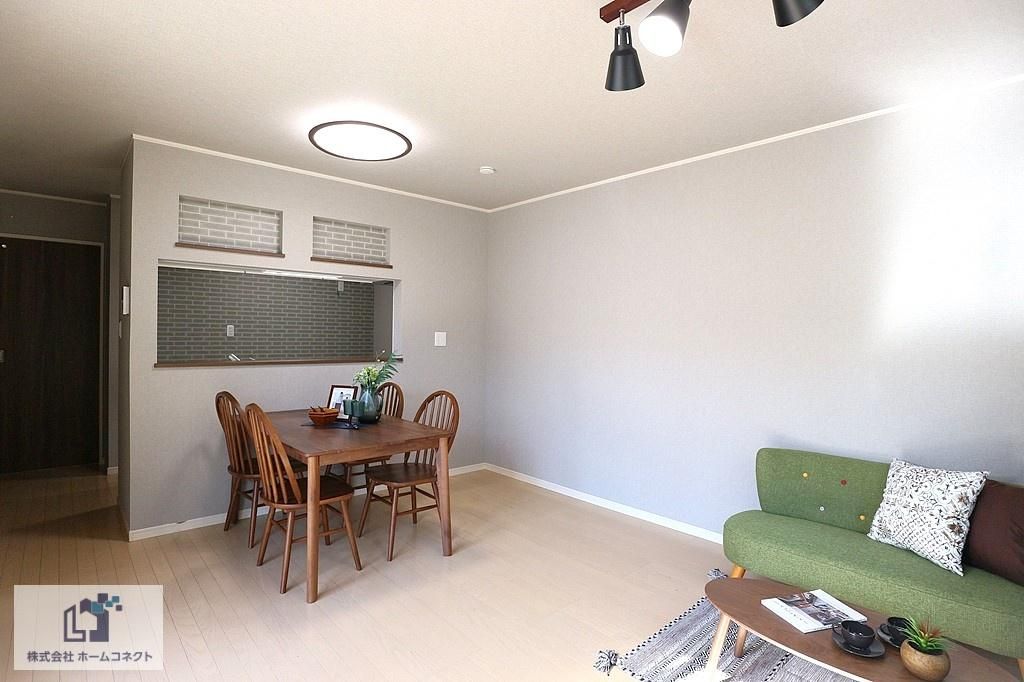 Renovated 3SLDK House for Sale in Higashiosaka, Osaka - Thumbnail 4