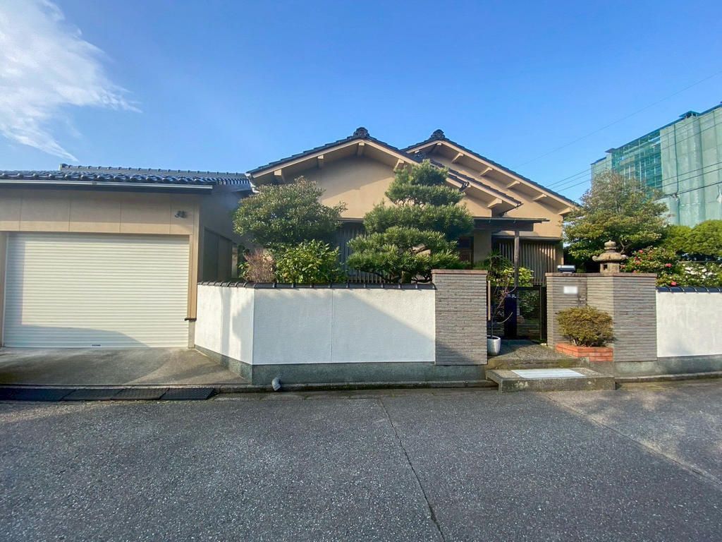 Japanese-Style 4LDK Single-Story Home for Sale in Kanazawa | Akiya