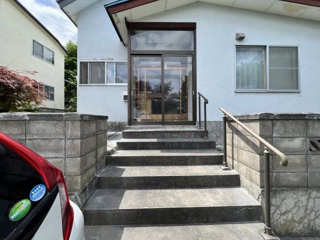 4LDK Detached House for Sale in Otaru, Hokkaido - 2300000 Yen - Thumbnail 2