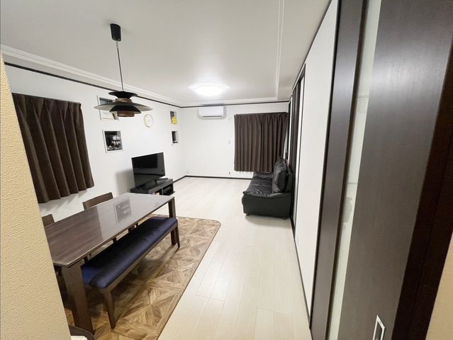 3LDK Detached House for Sale in Amagasaki, Hyogo - Thumbnail 2