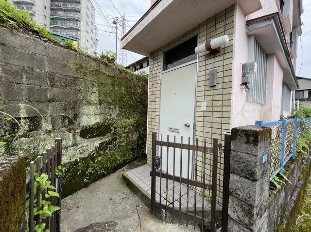 2DK Wooden House for Sale in Kagoshima City, Kagoshima - Thumbnail 4