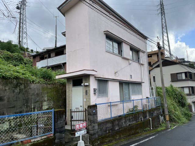 2DK Wooden House for Sale in Kagoshima City, Kagoshima - Thumbnail 2