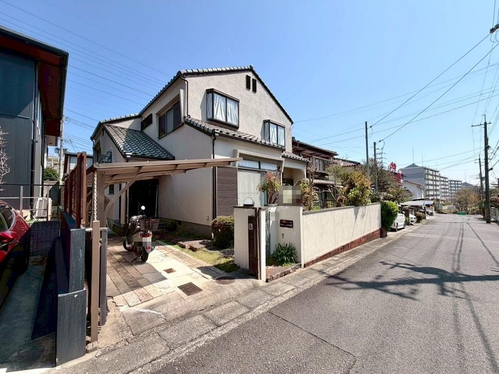 5SLDK House for Sale in Nishikyo Ward, Kyoto - 137m2 - Thumbnail 2