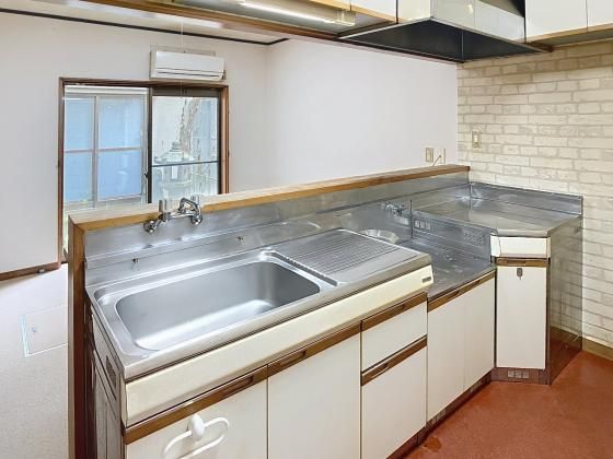 6LDK House with Garage for Sale in Kanazawa's Izumi Area - Thumbnail 3