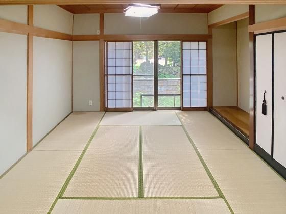 6LDK House with Garage for Sale in Kanazawa's Izumi Area - Thumbnail 4