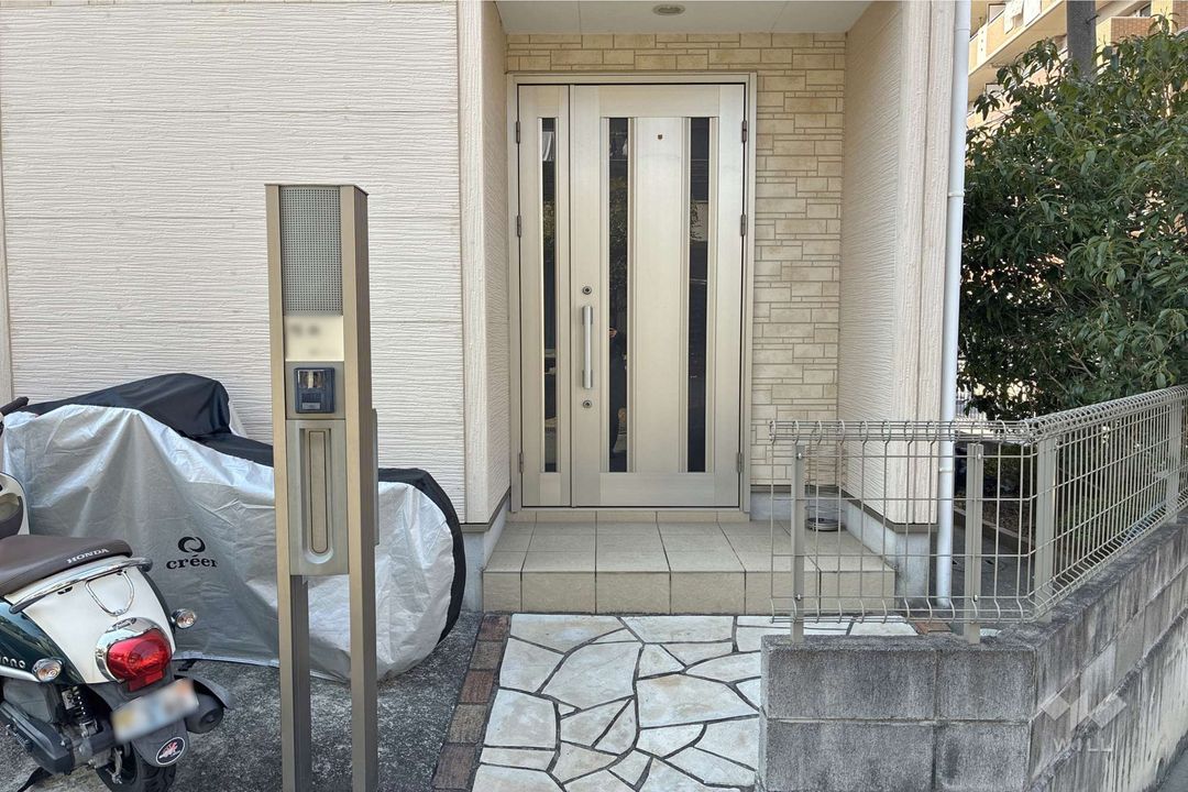 4LDK Detached House for Sale in Minoh, Osaka - Near Ishibashi-Handa-mae Station - Thumbnail 2