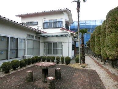 4LDK Family Home in Shimonoseki | Renovated Kitchen & Baths - Thumbnail 2