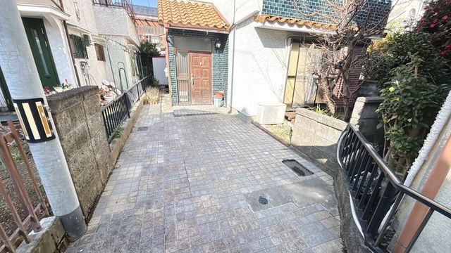 5DK Detached House in Ikoma City, Nara - 82.8 sqm, Garden - Thumbnail 2