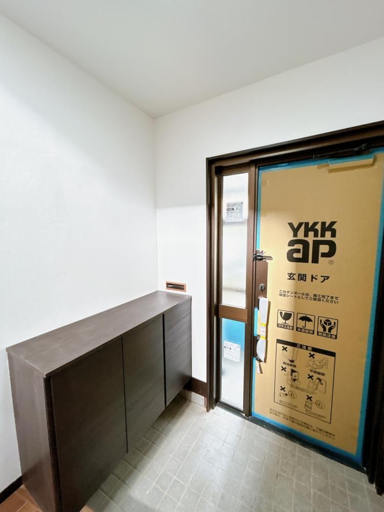 Renovated 3LDK House with Parking near Yatsushima Station, Fukui - Thumbnail 3