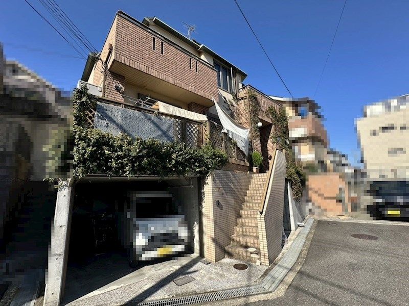 2LDK Wooden House for Sale in Ibaraki, Osaka - 97.14 sqm - Thumbnail 3