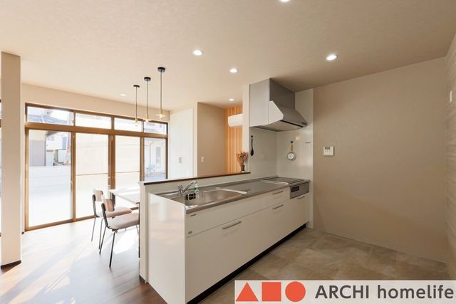 Renovated 3LDK House in Himeji with 1st Floor Living - Thumbnail 4