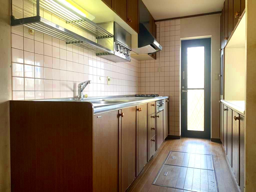 Spacious 11LDK House for Sale in Kashiba, Nara - Thumbnail 3