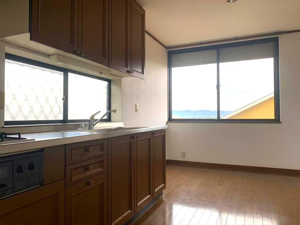 Spacious 11LDK House for Sale in Kashiba, Nara - Thumbnail 2