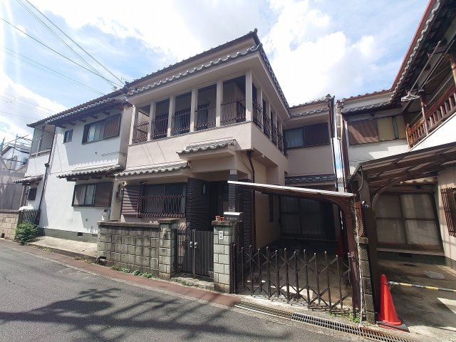 5DK Detached House for Sale in Higashiosaka, Osaka - Thumbnail 2