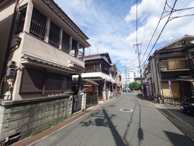 5DK Detached House for Sale in Higashiosaka, Osaka - Thumbnail 3
