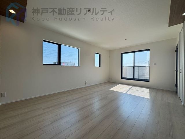 New Build 3SLDK House near Okura-yama Station, Kobe - Thumbnail 2