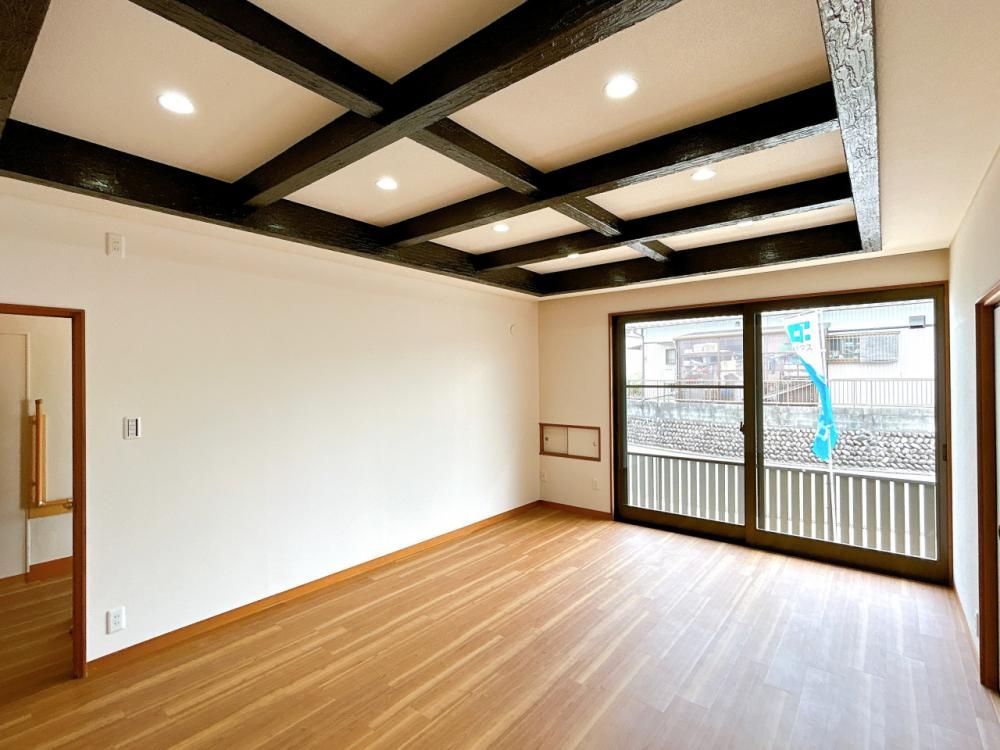 Renovated 6LDK House in Suzuka, Mie - 170 sqm - Thumbnail 3