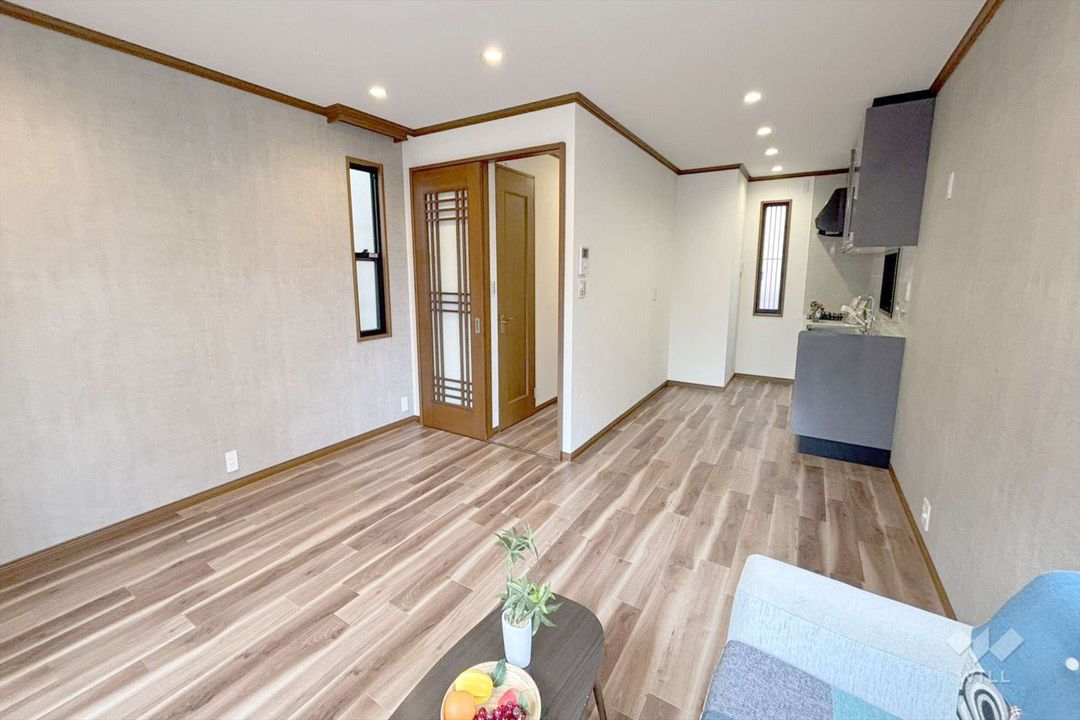 Renovated 3LDK House for Sale in Itami, Hyogo - Thumbnail 3