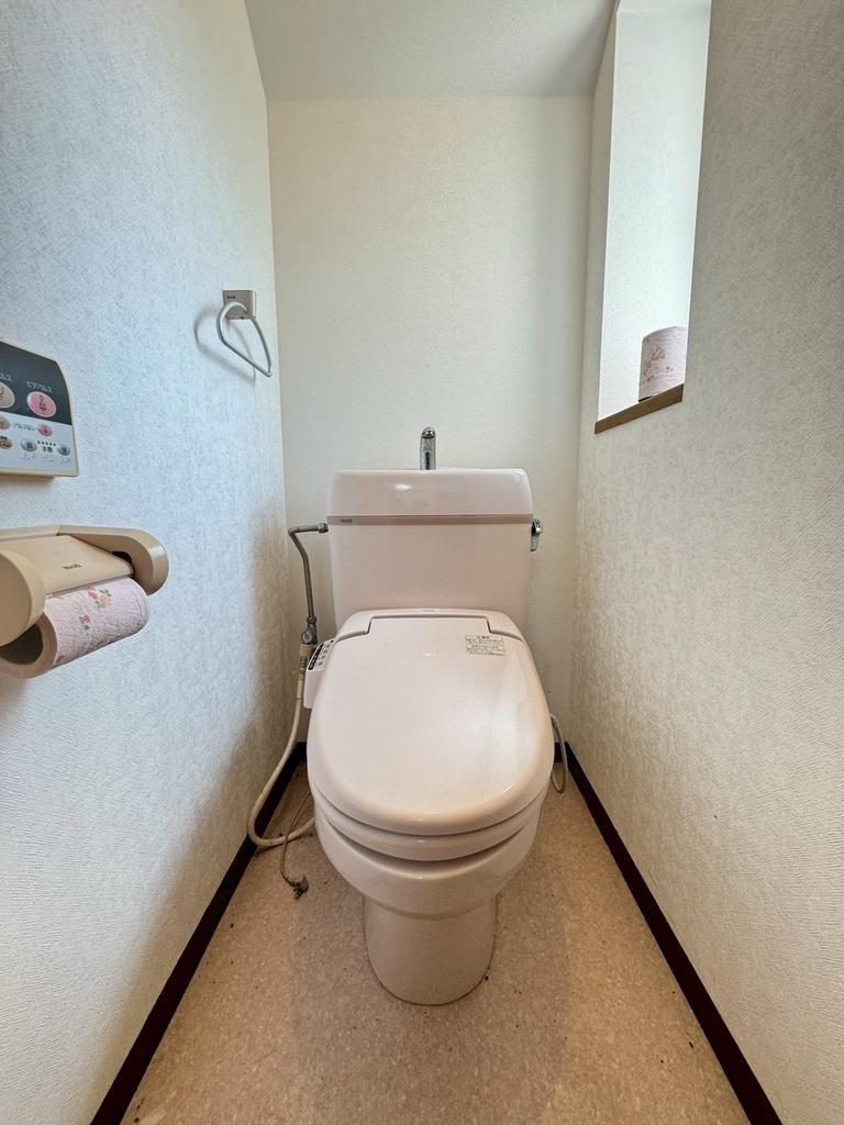 3SLDK House for Sale in Kada, Wakayama City - 136.68 sqm - Thumbnail 4