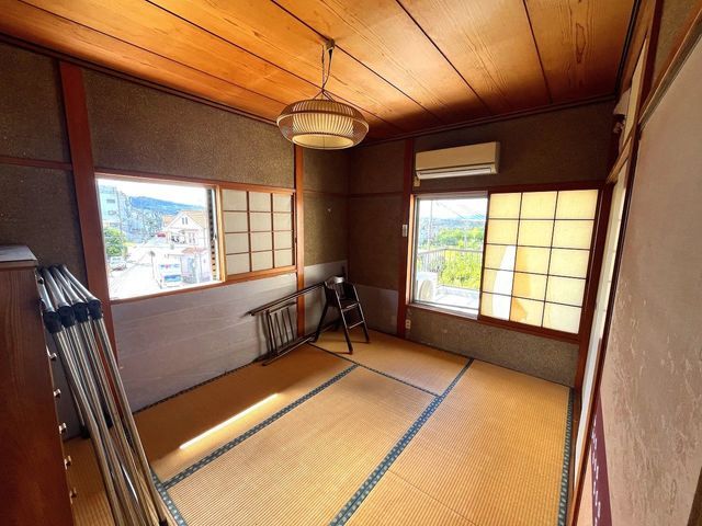 4LDK Detached House for Sale in Katano City, Osaka - Thumbnail 3