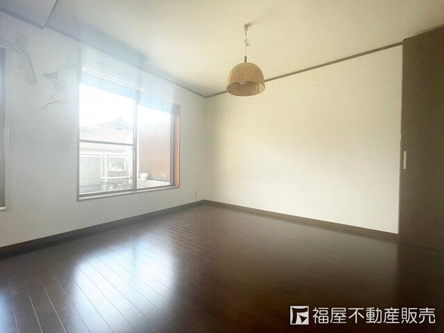 Steel 3-Storey Terrace House with Roof Terrace in Higashi-Osaka - Thumbnail 3