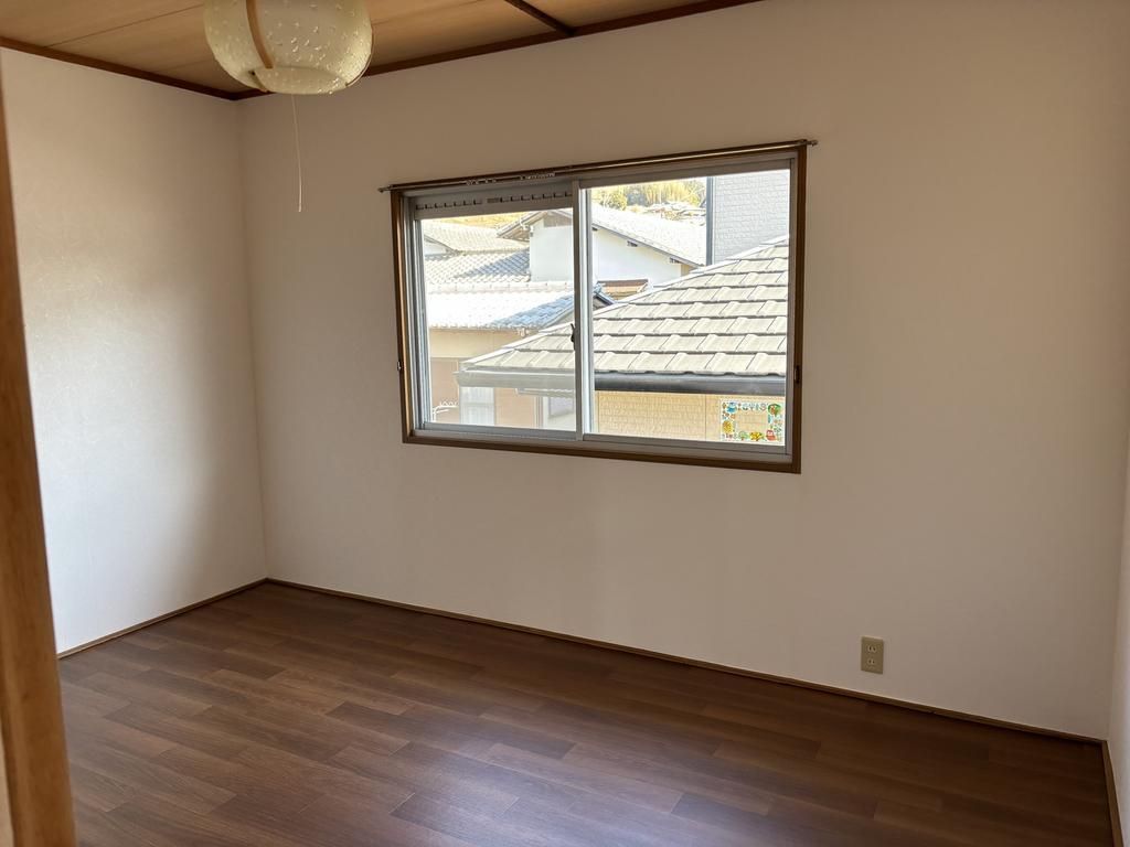 5LDK Used House for Sale in Uda City, Nara - 108.32 sqm - Thumbnail 2