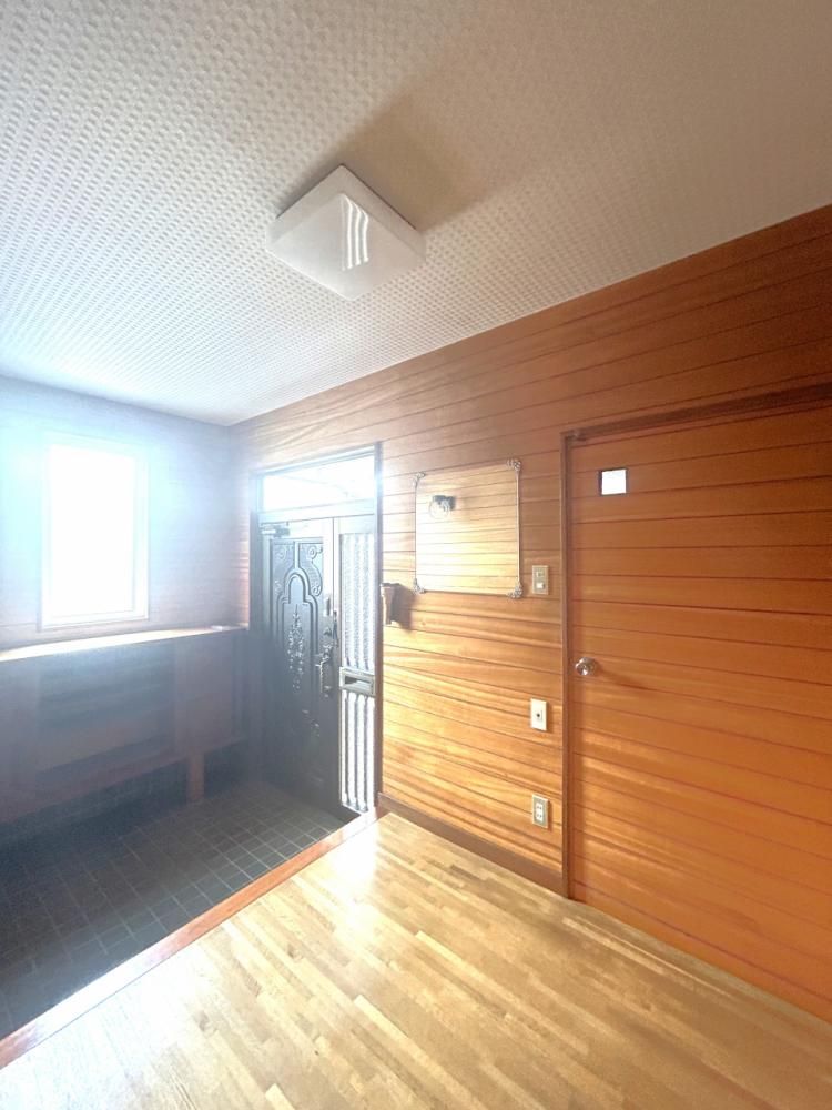 Renovated 4LDK House with Garden in Hokuto, Hokkaido - Thumbnail 3