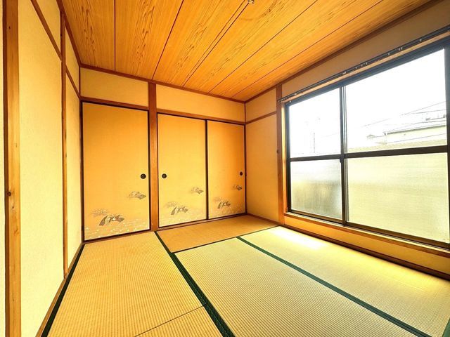 4LDK Detached House for Sale in Neyagawa, Osaka - Thumbnail 3