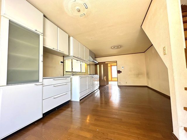 4LDK Detached House for Sale in Neyagawa, Osaka - Thumbnail 4