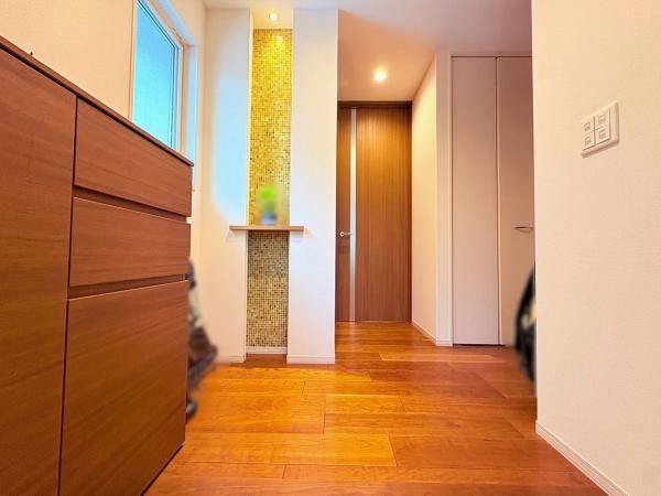 2018 Built 3LDK House with Solar Panels in Hirakata, Osaka - Thumbnail 3