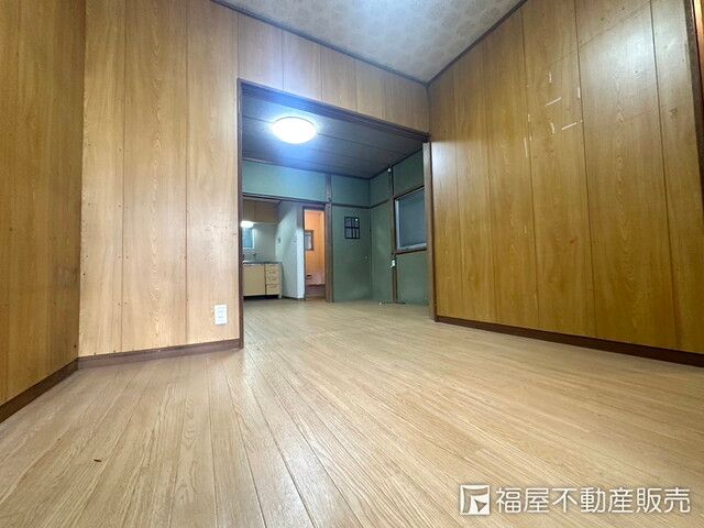 2LDK Wooden House for Sale in Sakai, Osaka - 438万円 - Thumbnail 4