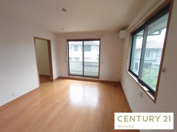 Used 4LDK House in Iwade, Wakayama - 131m2 - Thumbnail 4