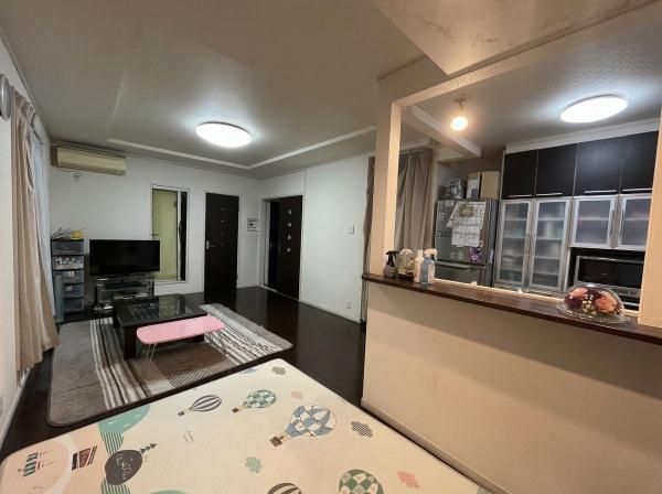 4LDK Family Home for Sale in Kadoma City, Osaka - Thumbnail 3