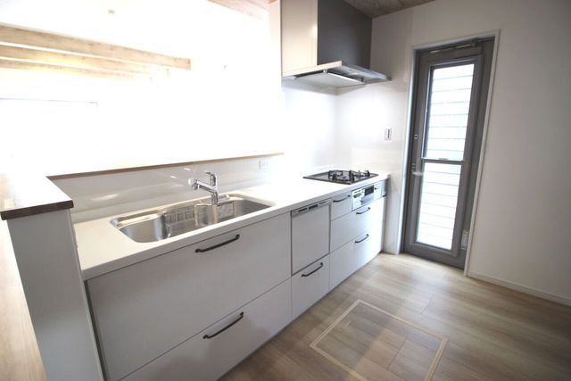 Modern 4LDK House for Sale in Sakurai, Nara - 104sqm - Thumbnail 3