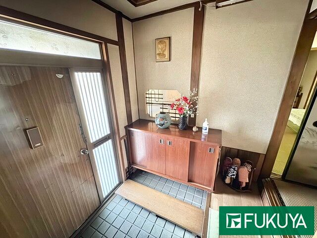 Spacious 10LDK Pre-War House for Sale in Takatori-cho, Nara - Thumbnail 2
