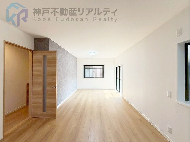 Renovated 3LDK House for Sale Near Kusshigawa Station, Nishinomiya - Thumbnail 3