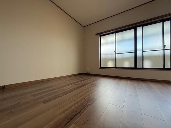 Renovated 4SLDK House in Tsurumi-ku, Osaka | 121.26 sqm - Thumbnail 3
