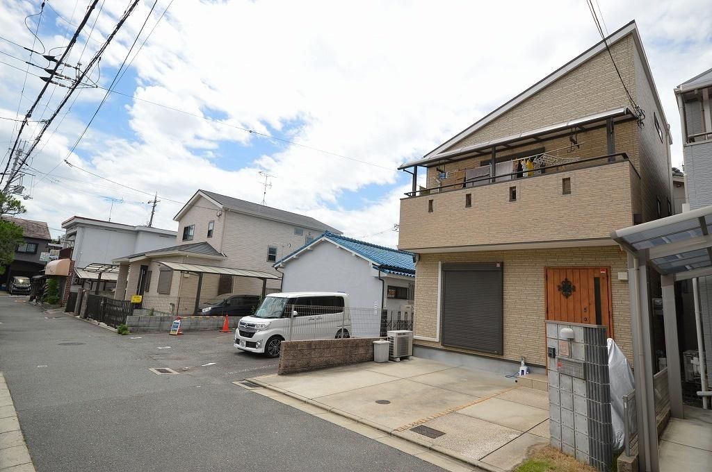 3SLDK Family House for Sale in Higashiosaka, Osaka - Thumbnail 2