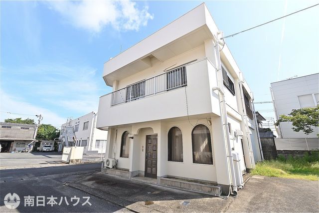 Spacious 6LDK Steel-Framed House in Ibusuki, Kagoshima - Thumbnail 2