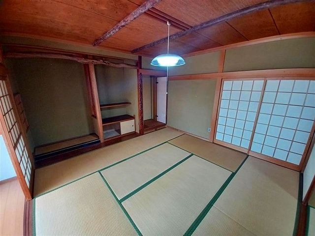 6DK House for Sale in Himeji, Hyogo | 153.08 sqm | Near Nori Station - Thumbnail 3