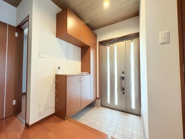 3LDK Detached House for Sale in Kaizuka, Osaka - Thumbnail 3