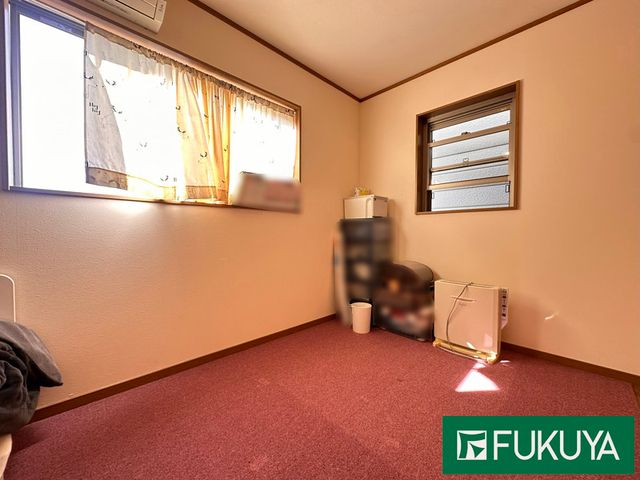 3LDK Wooden House for Sale in Higashiosaka, Osaka - Thumbnail 4