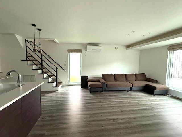 Modern 3LDK Light Steel Frame House in Asahikawa, Hokkaido - Thumbnail 3