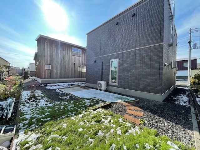 Modern 3LDK Light Steel Frame House in Asahikawa, Hokkaido - Thumbnail 2