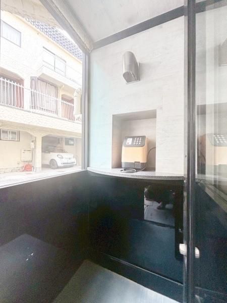4-Story Shop-House 3LDK in Toyonaka, Osaka - Thumbnail 3