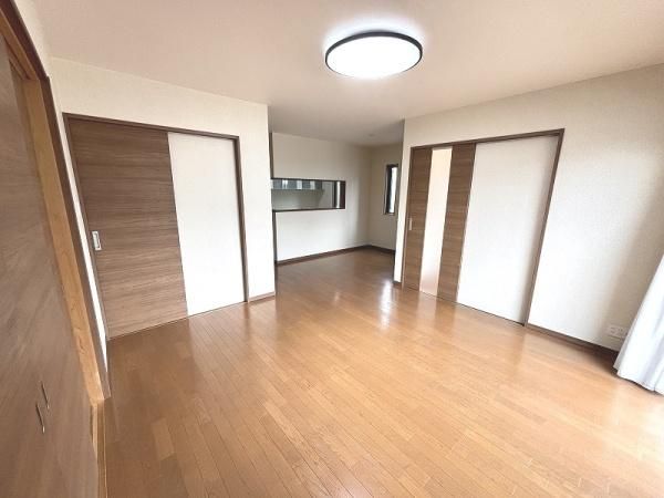 5SLDK House for Sale in Fushimi, Kyoto - 121m² - Thumbnail 3