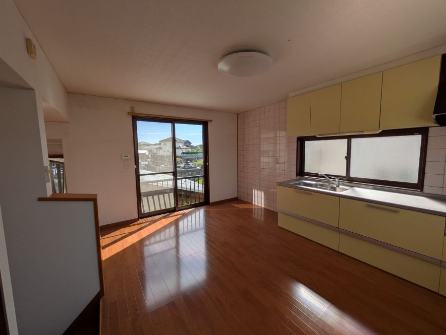 3SLDK House in Kunimi, Miyazaki - 126.33 sqm - 15,300,000 Yen - Thumbnail 2
