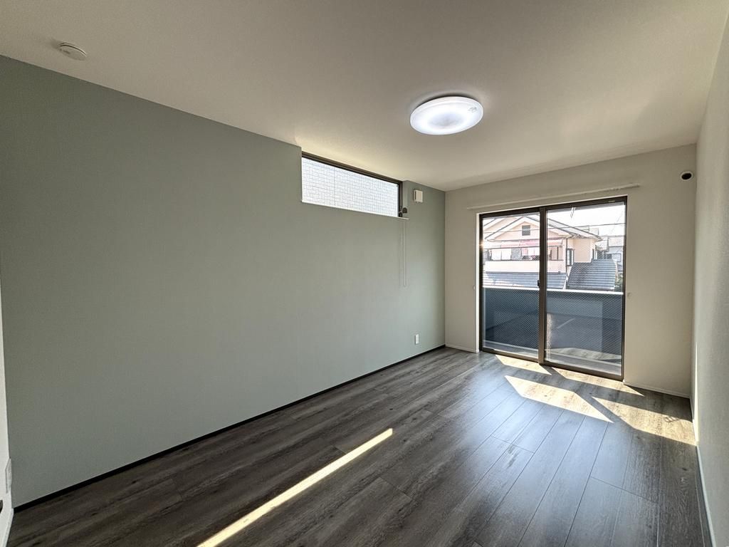 Modern 3SLDK House for Sale in Fujiidera, Osaka - Renovated 2020 - Thumbnail 2