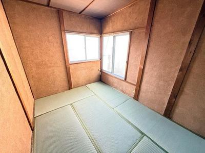 Used 3DK House for Sale in Higashiosaka near Hyotan-yama Station — Interior, Higashiosaka, Osaka